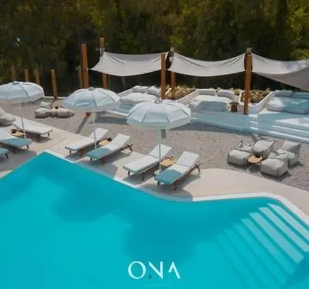 Ona Villa *